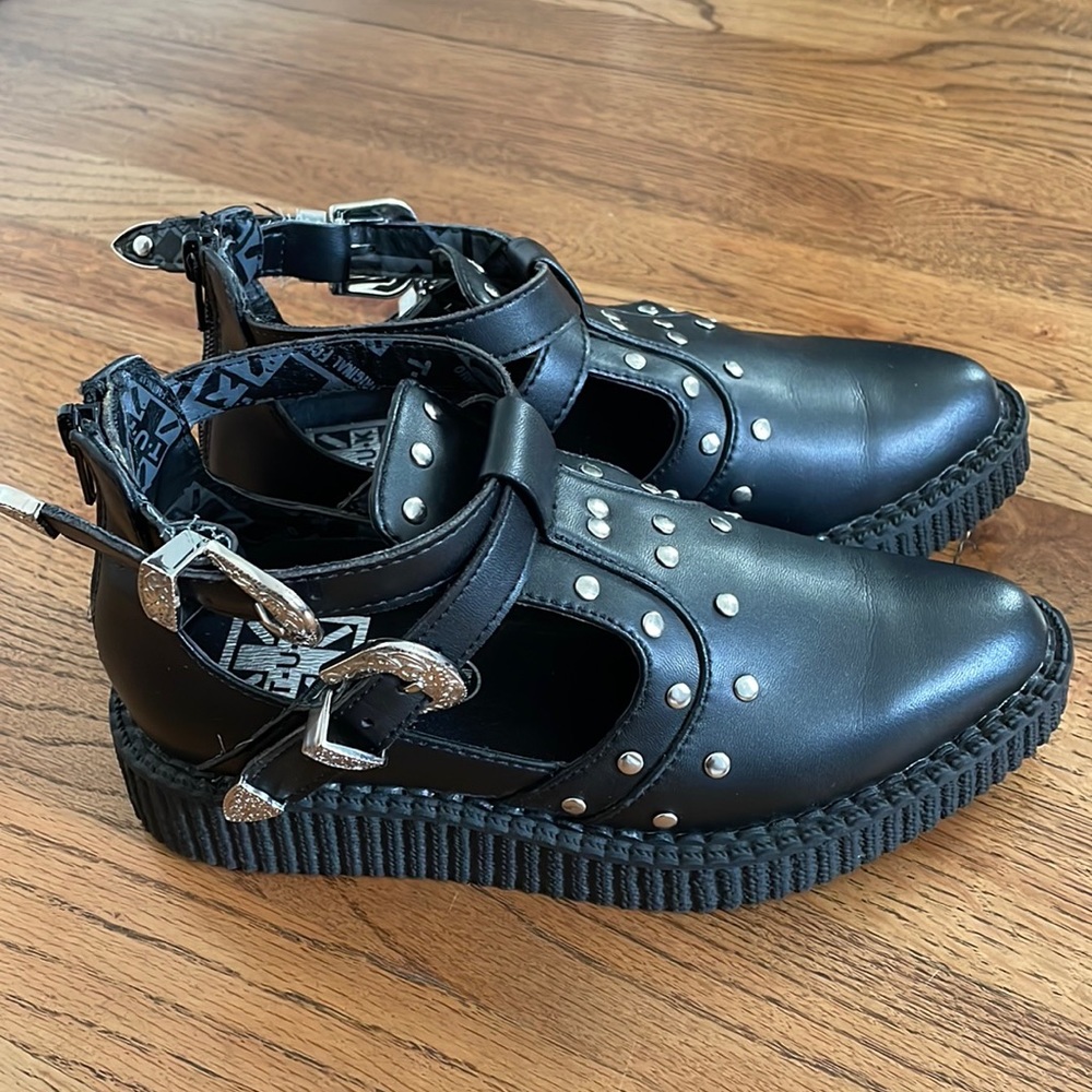 vegan T.U.K.s.